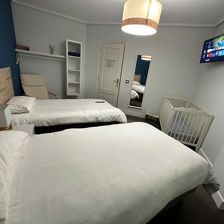 Apartamento Argenta กาสโตร-อูร์เดียเลส ภายนอก รูปภาพ